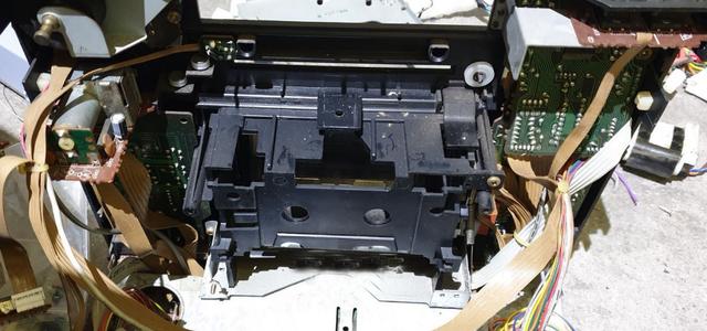 机器|九十年代的共轴双卡磁带机芯,一个仓放两磁带