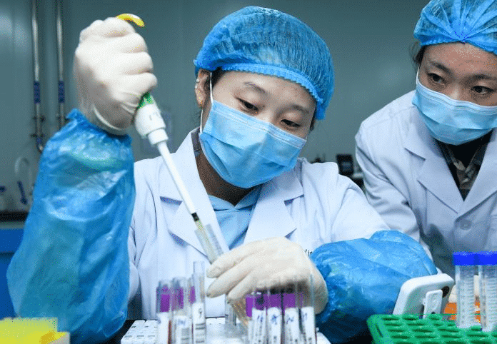 『意大利』继意大利后又一国家向中方求助，没想却转手将物资出口！什么操作？