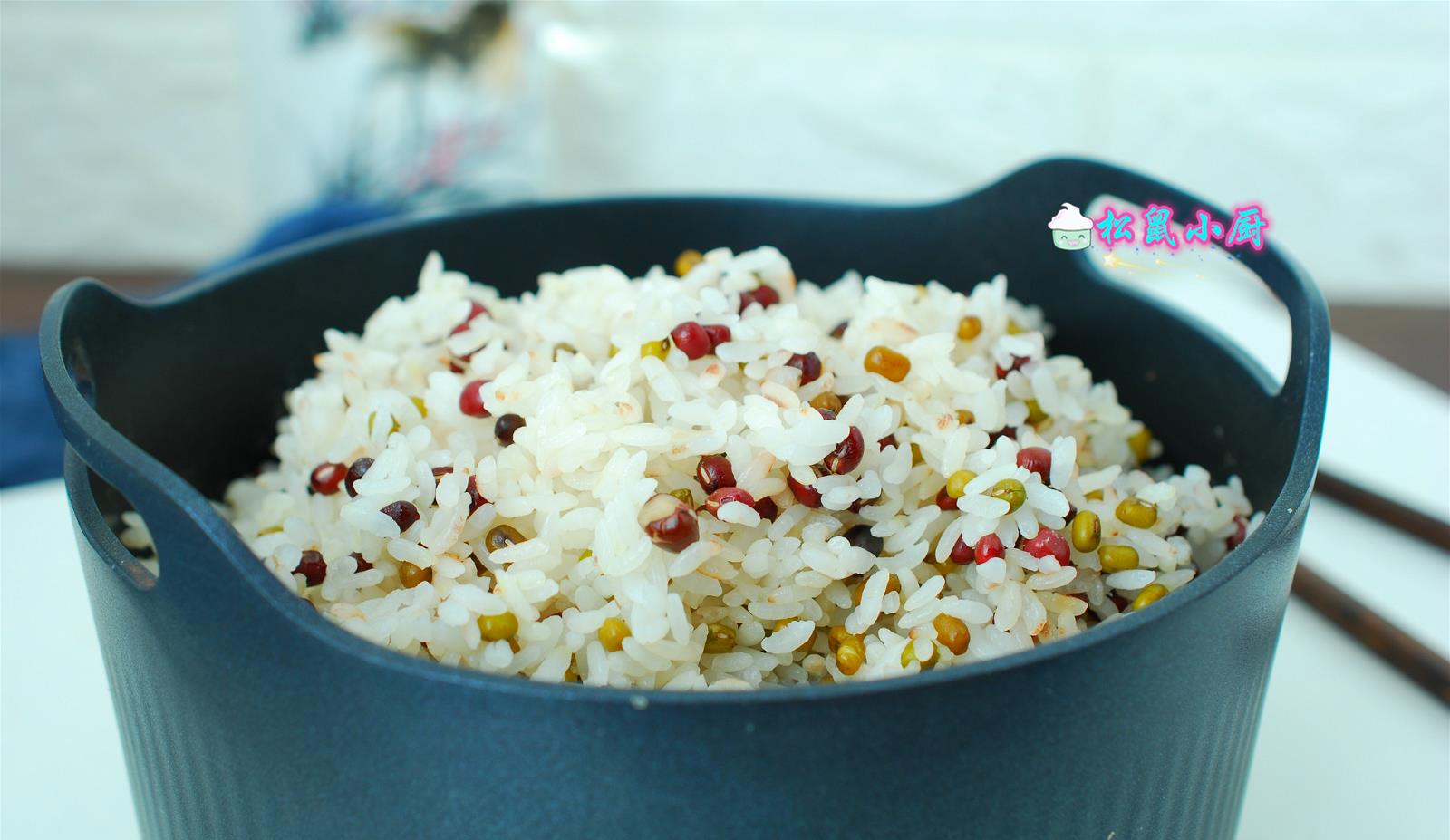 『米饭』自从我开始减肥后，天天煮这一锅饭，低糖低热量，米饭粒粒香