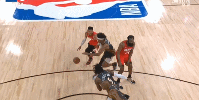 火箭队|火箭输球最大罪人是他，最后7.6秒致命失误，葬送逆转希望