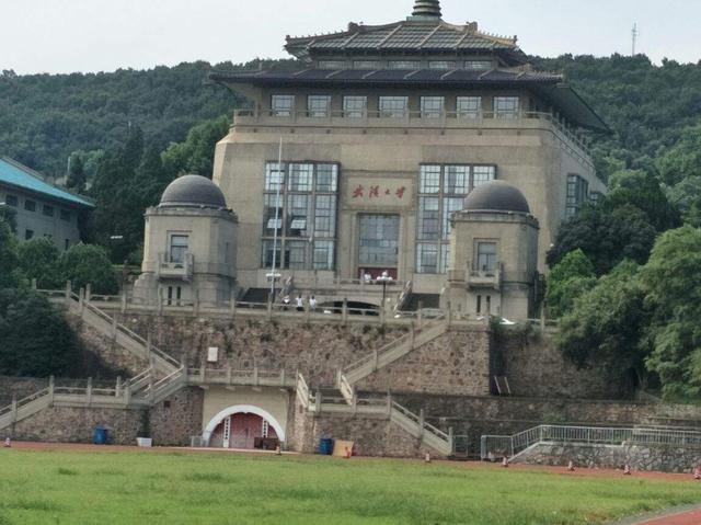 高校|这3所985高校的就业率低于90%，专业没选对，重点大学毕业也难就业