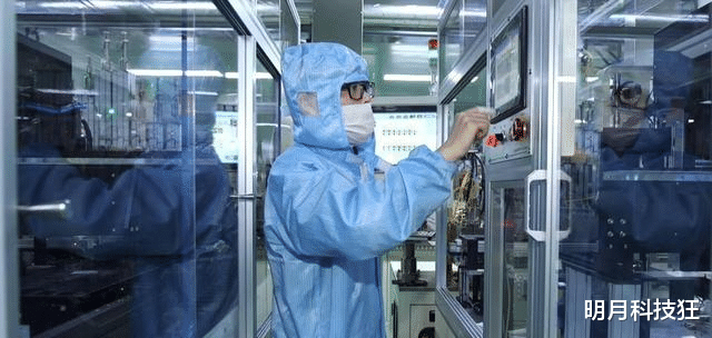 |苹果/华为供应商“三连跌”也要筹钱？蓝特光学上市大涨的秘密