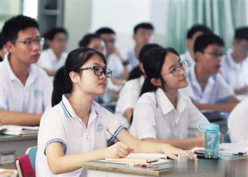 『教育部』高三学生今年开始不能再复读？教育部作出回应，学生党：太难了