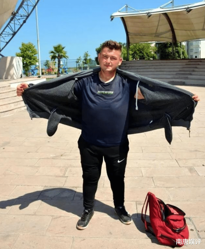 跑步|男子每天跑步25公里,为女友6个月暴瘦424斤,结果却被提出分手