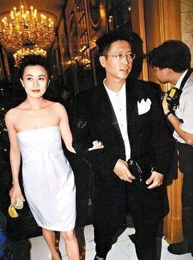 李嘉欣|50岁李嘉欣，8段迷乱情史之后，嫁给富豪，当第3者终于报应来了