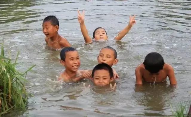 空调|回忆 | 那些没有空调和Wifi的夏天，人们是怎么度过的？