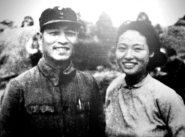 彭雪枫@儿子刚出生，她得知丈夫牺牲哭晕在地，62年后将儿子培养成上将