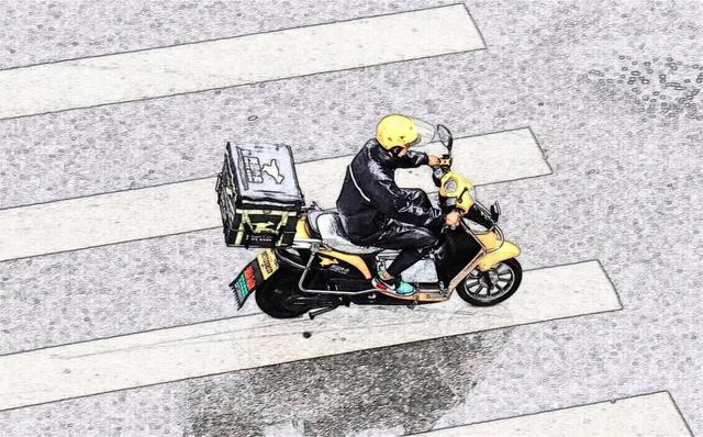 社交|“美团骑手案”两审结果截然相反?共享经济下的新型劳动关系难题