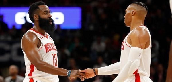「火箭队」威少和哈登建立王朝的机会到了，效仿格林说服戴维斯，火箭能起飞
