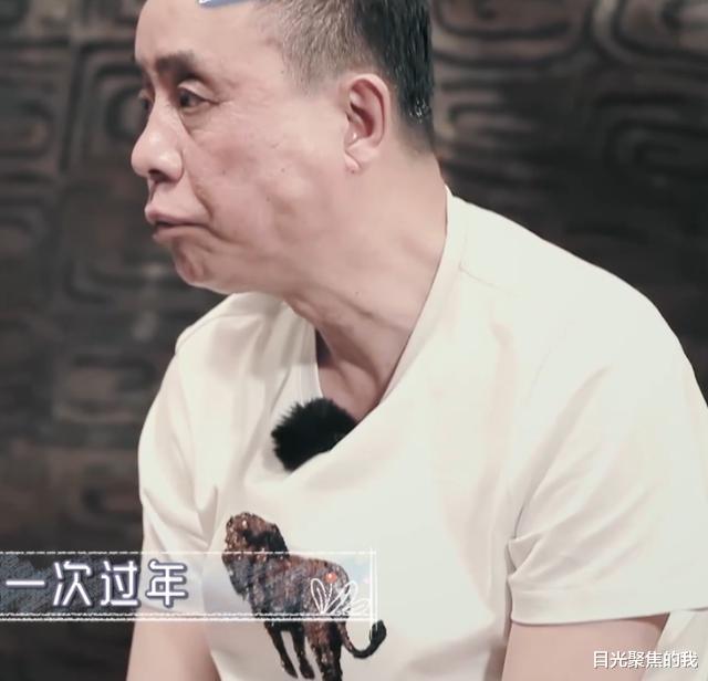 李晟|李晟接公公婆婆进屋，谁注意公公开口第一句话说啥？连装都懒得装