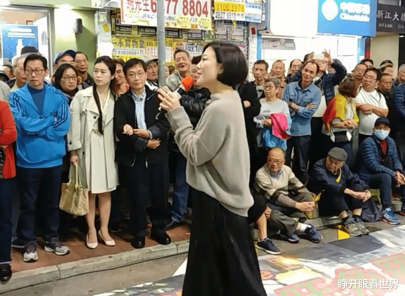 春晚|《星光大道》最惨总冠军，曾在春晚压轴，如今回到街头卖唱？