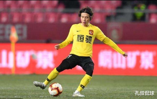 「广州恒大」卡帅或打造全新中场组合！里皮爱将有望上位，曾被视为郑智接班人
