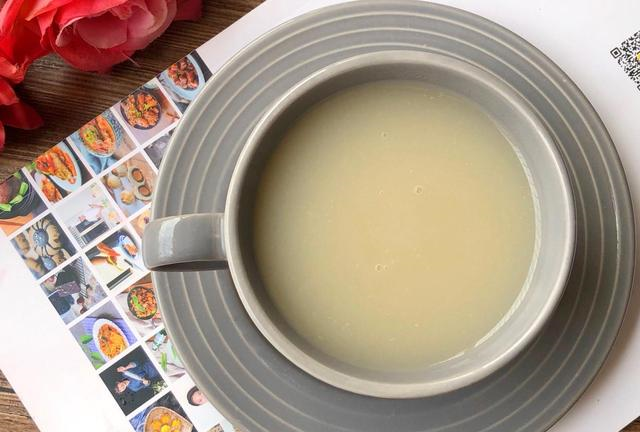 银耳▲明日小暑，记得多喝这碗羹，清热去火又好喝，大人孩子都喜欢