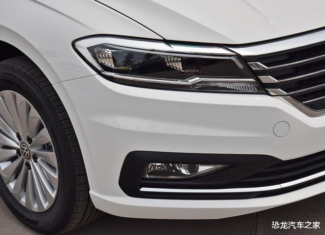 大众朗逸|一款省油耐造的代步车，朗逸空间大动力足，百公里油耗仅需5.6L