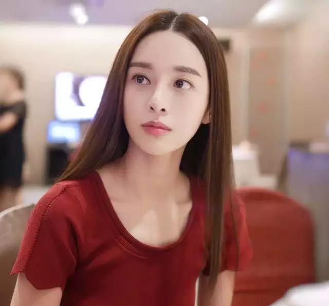 盂兰神功|“马来西亚钢琴女神”李元玲！天使面孔魔鬼身材！你想不想拥有？