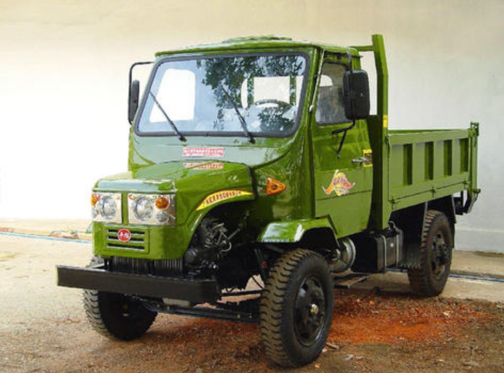 晨星说车 农用车一律不准进城？老农民反问一句话，专家“羞愧满面”愣了