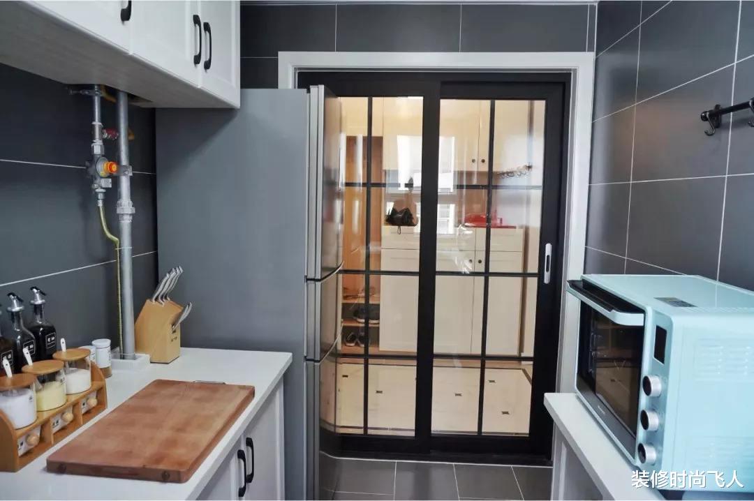 |越来越多人厨房不装推拉门装这个，好看又实用，真后悔我家装错了