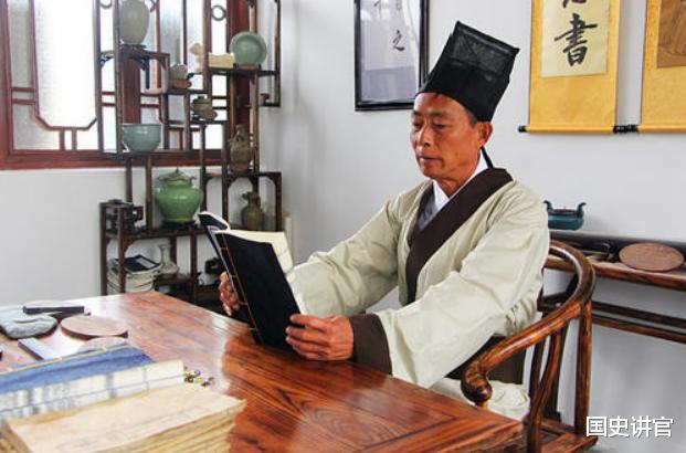 苏联■先生调戏才女，“越抓越痒，越痒越抓”，才女霸气回复让人太解气