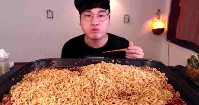 「泡面」最受欢迎的5种方便面,比康师傅好吃,比统一劲道,吃货:真过瘾