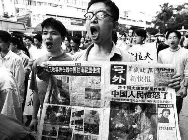 老照片|20年前,我国大使馆被轰炸为何不还击?今美才恍然大悟:东方智慧