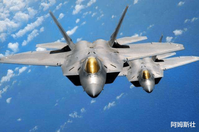 「北约」大国重器山东舰，被北约起侮辱性代号，连俄专家都站出来打抱不平