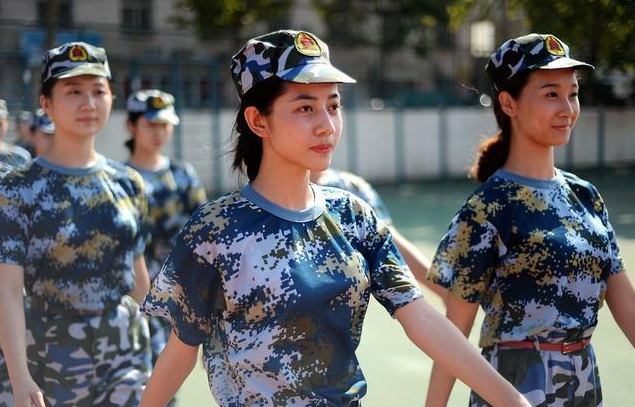 高校|不一样的开学季,今年大一新生的这些“福利”,学姐学长羡慕惨了