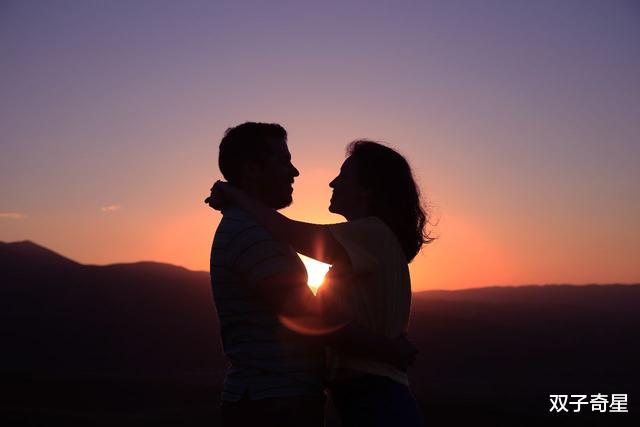 「巨蟹座」只要涉及感情，都会次次走心的4个星座