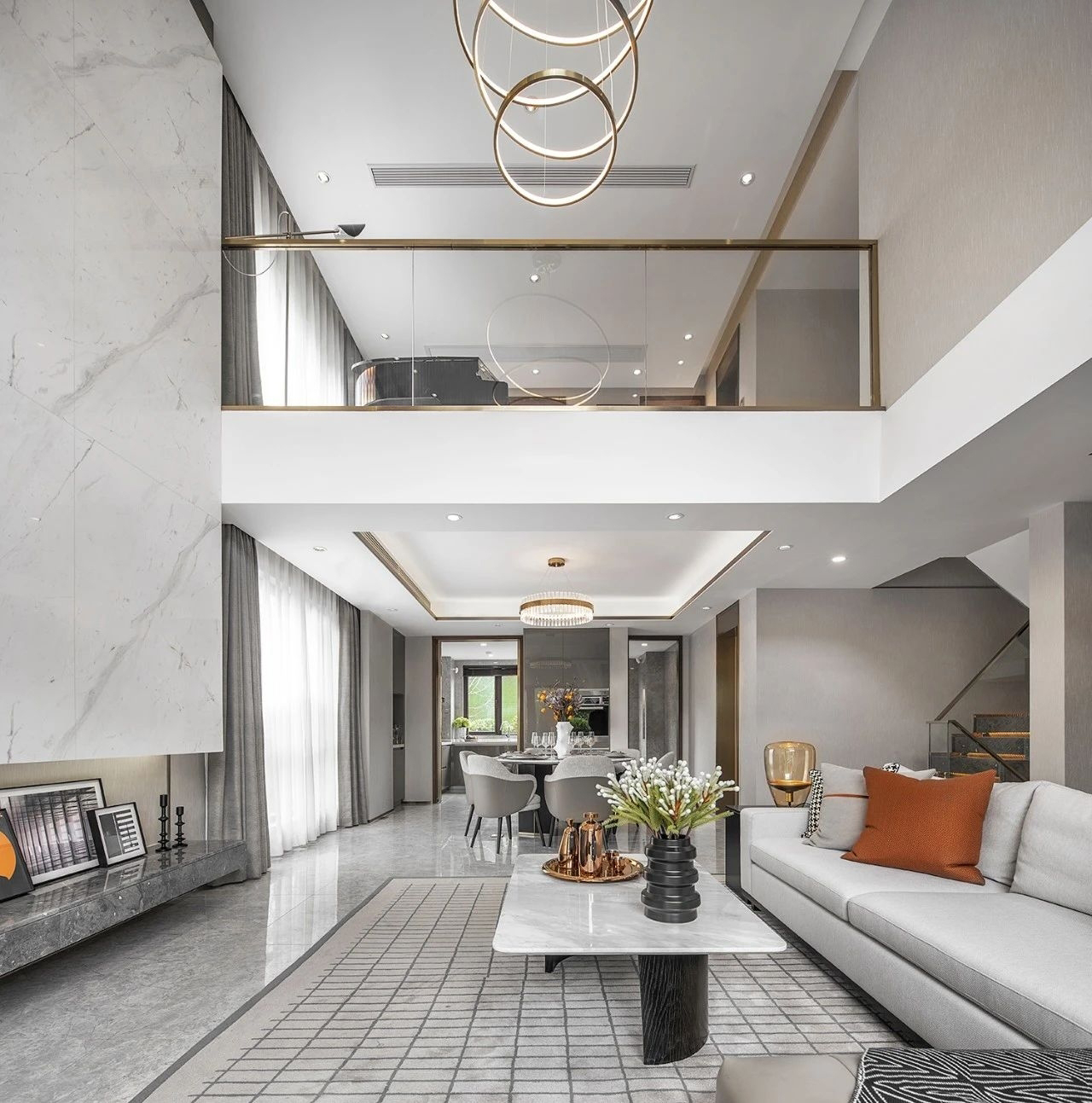 |452平复式别墅软装，繁华腹地背后的安宁