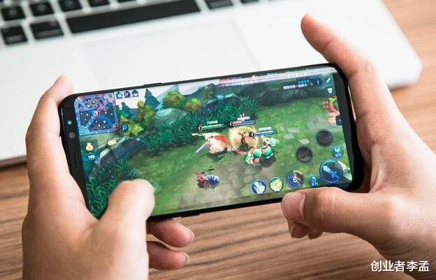 iPhone|为什么身边的iPhone用户在遭质疑的时候，为什么就那么恼火？