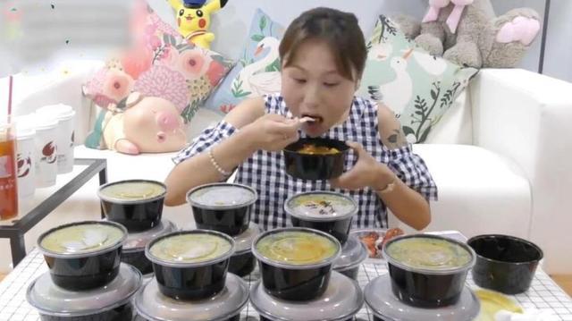 自助餐|90后大胃王一顿吃掉100个狮子头,自助餐老板:请不要来我店里