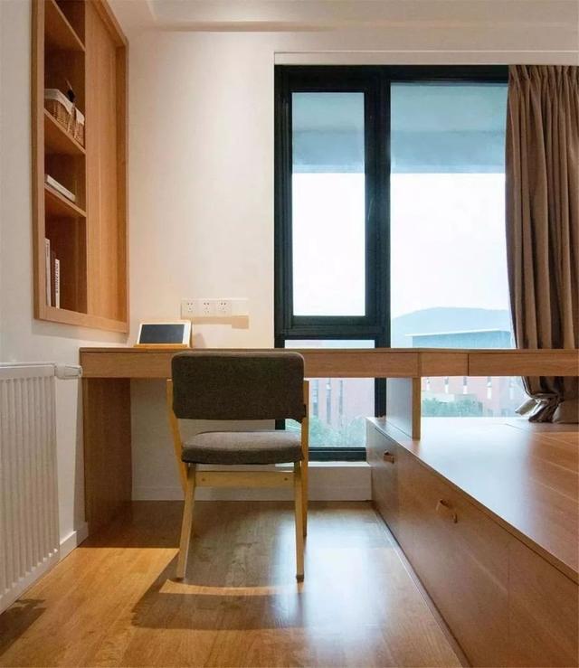 |客厅没有沙发，舍弃了电视墙，看了他的89㎡家，后悔自己装修早了