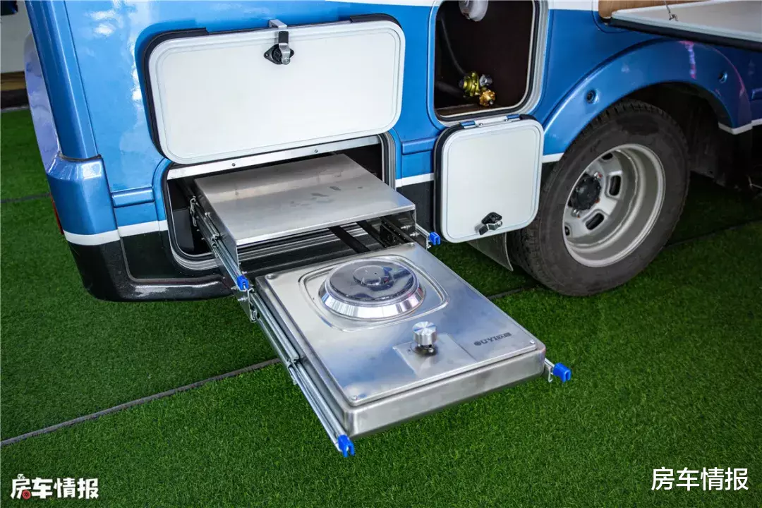 【本田】幸亏没买以前的房车，新上市的这款，高2米9配48V系统用电不愁