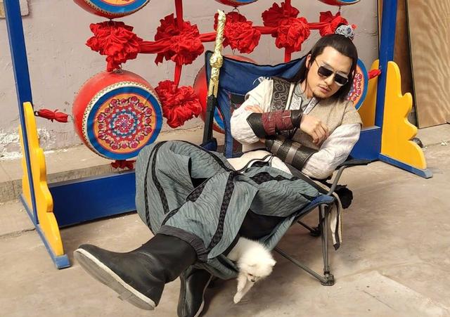 「爱情公寓」成也《爱情公寓》, 败也《爱情公寓》, 他现在演任何戏都走不出来