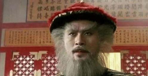 鳌拜▲鳌拜手握40万大军，为何宁死也不推翻康熙？你看康熙背后是谁