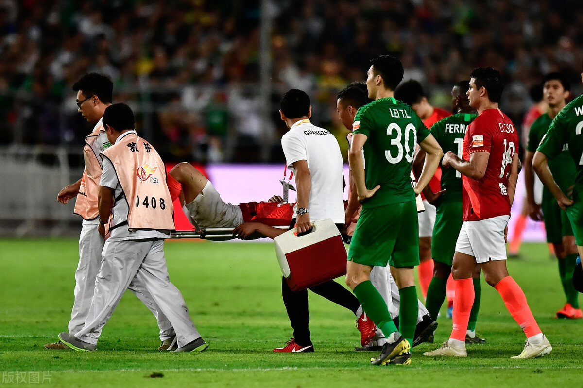 广州恒大|恒大还有比2-0和青春风暴,更高兴的事,为国足培养出一名指挥官