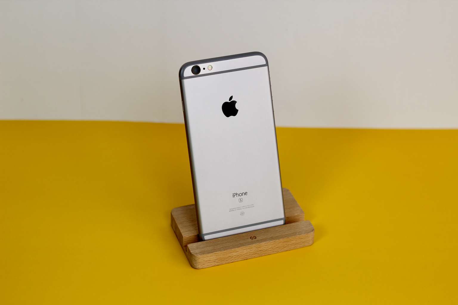 红米手机|给你的EDC设备消消毒——耐尔金紫外线杀菌无线充电盒体验