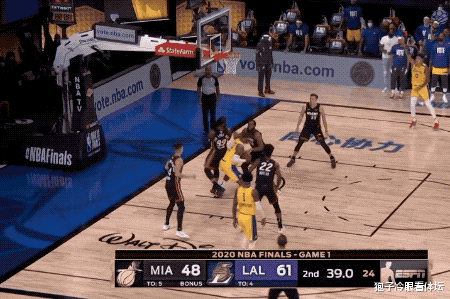 克劳德|61秒内两度对詹姆斯下黑手 热火恶汉名不虚传 裁判一概无视