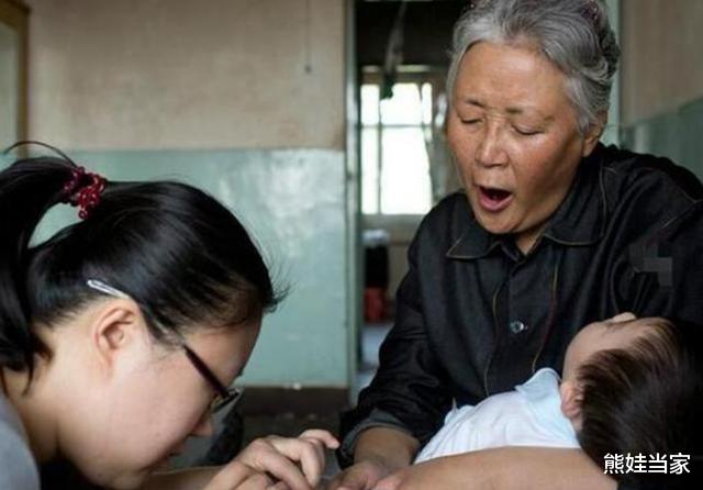 |一种“假孝顺”正在蔓延，儿女们“图谋不轨”，老人只能偷偷抹泪