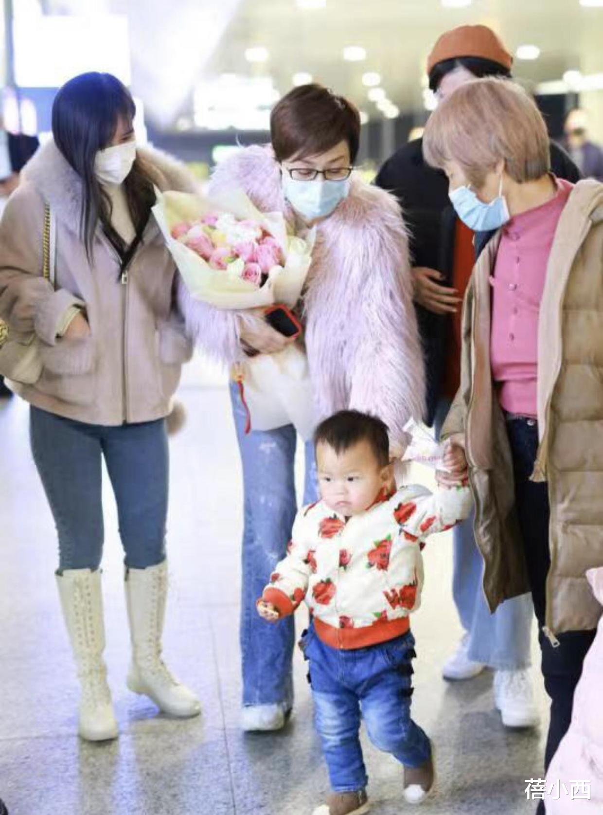 范冰冰|陈法蓉哪像66年的人？穿毛绒粉色外套配短发，状态好得让人羡慕