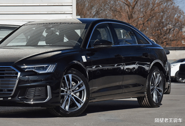 五菱宏光|买啥宝马5系?30岁男人开它面子十足,狂降9万,30天大卖16005台