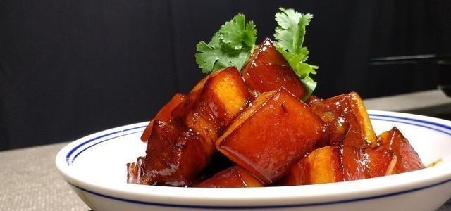 肝脏|肝病变，脸先知！面部出现4种丑态，肝脏已“稀烂”，需警惕