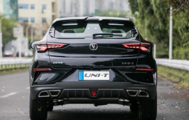 【长安汽车】还有1个月就上市！长安“黑豹”比皓影还帅，逼格不输50万宝马