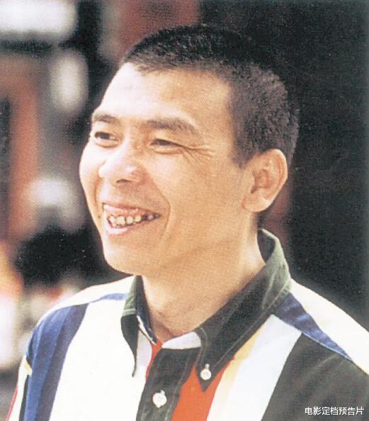 华谊兄弟：亏损近50亿，冯小刚巅峰不在，叹英雄老矣，华谊兄弟亏个底朝天