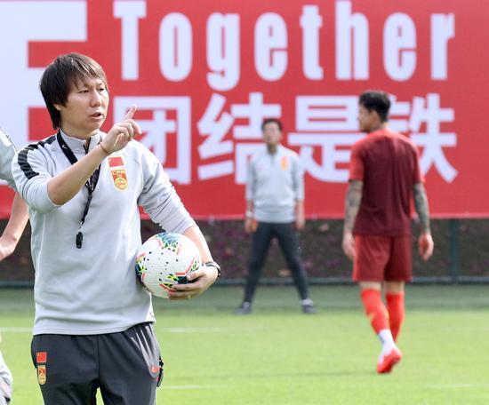 法甲|国足获利！FIFA通过新规，困扰李铁的难题终于解决！