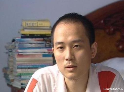 清华大学@最牛高考生四次高考,复旦北大录取,清华录取两次,如今怎么样?