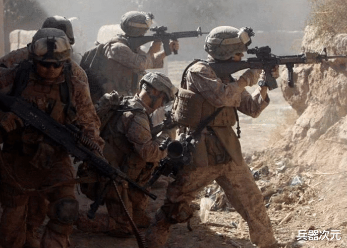 「美军」美军承认败给病毒，20万士兵返回基地，60天内高挂免战牌