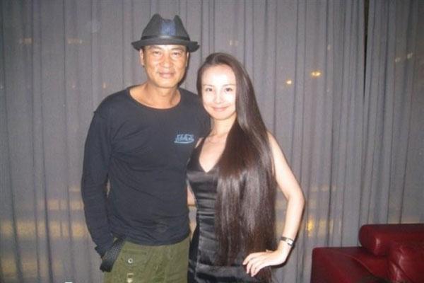 干露露■干露露为何魅力这么大,揭秘与多位男性私照,冯小刚,徐锦江在列