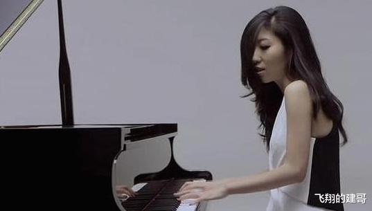 曲婉婷|前脚为贪3.5亿的母亲喊冤，后脚就爱上已婚市长，孝女曲婉婷终翻车