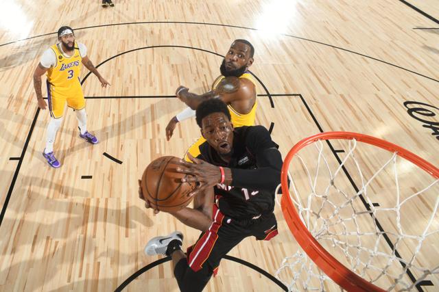 阿德巴约|场均18+11+5，就得8分，没受过这委屈！你说得都对，但是不堪一击