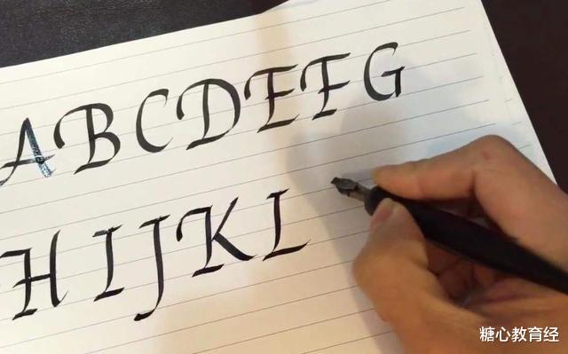 高校|高校“烂大街”的4个专业,录取分数线高,毕业生却难就业